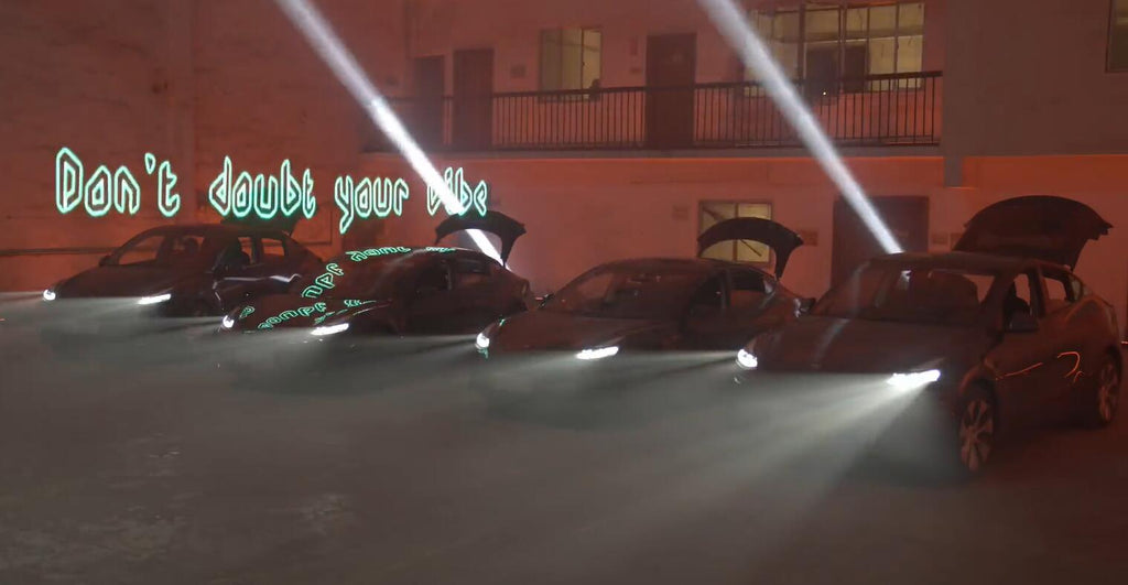 Tesla China employees and Elon Musk dream linkage, DIY light show